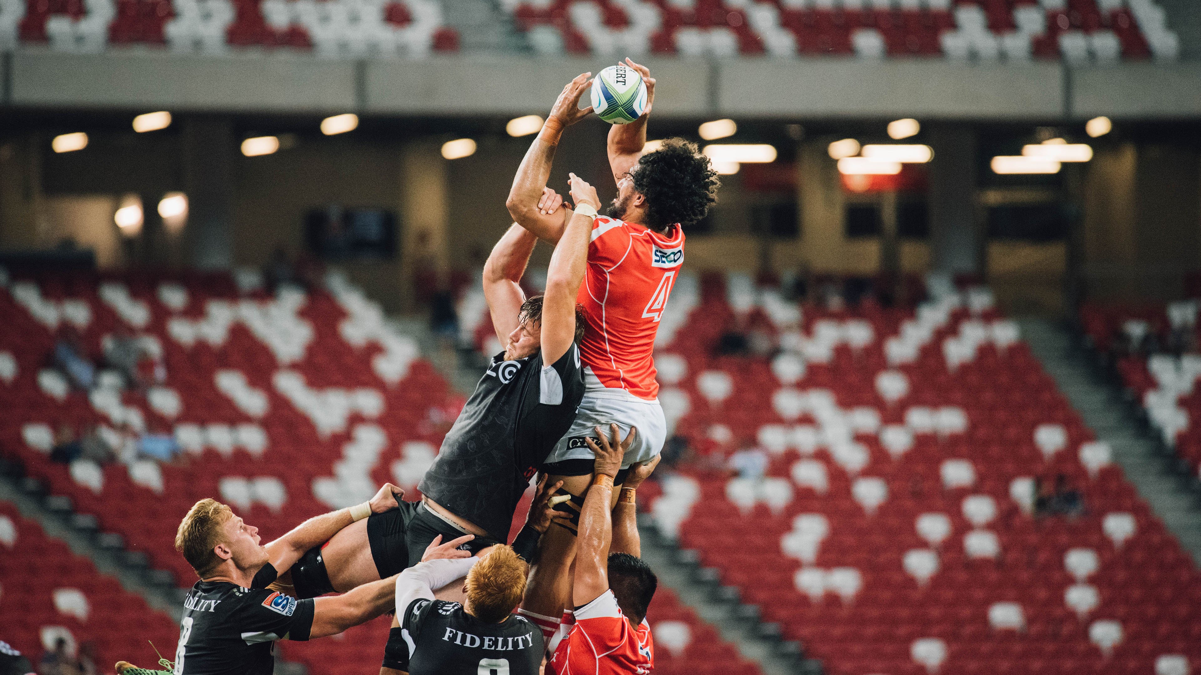 足球转播权竞争激烈