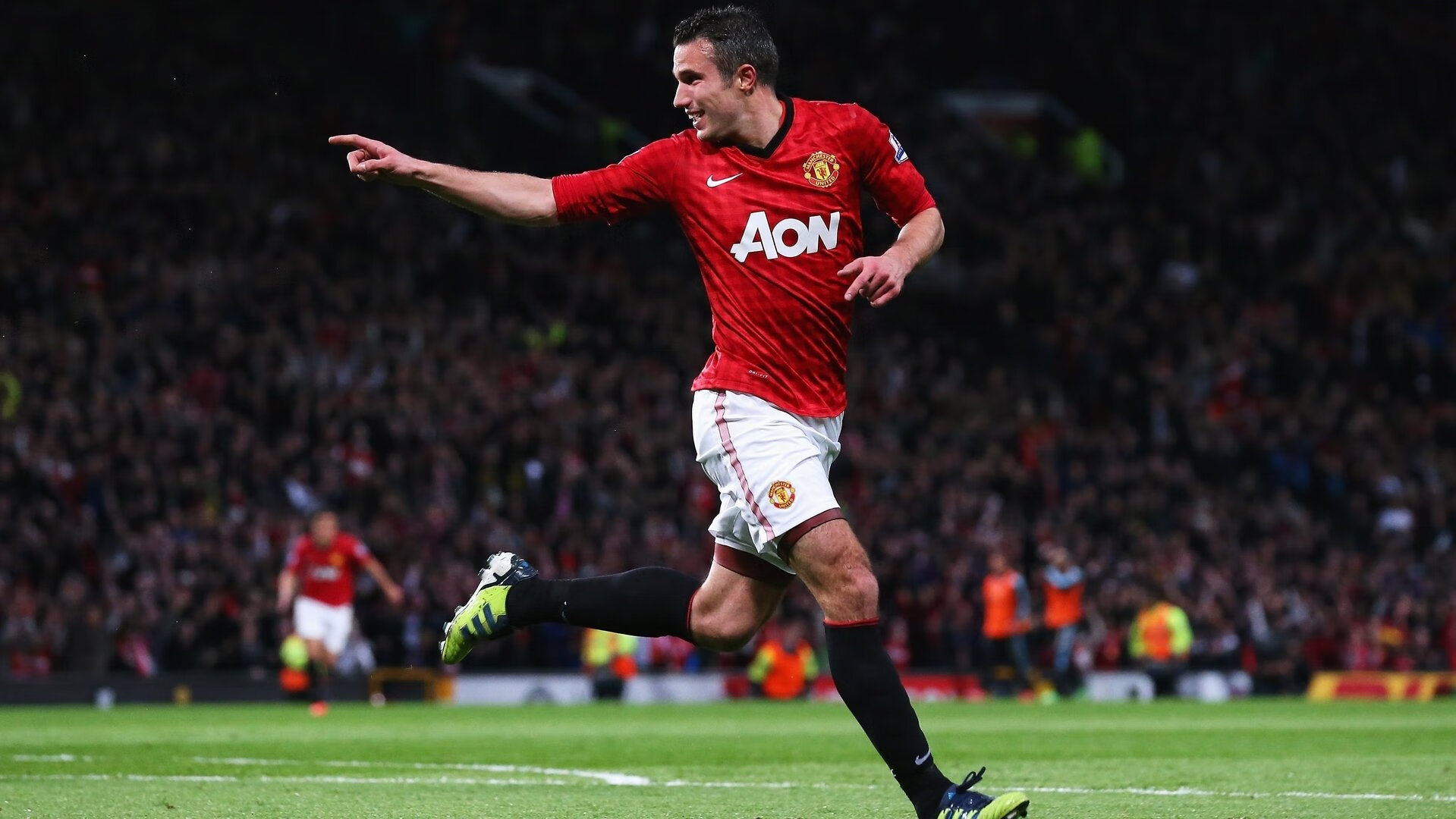 骑友夜骑摄影赛 用长曝光记录城市光轨